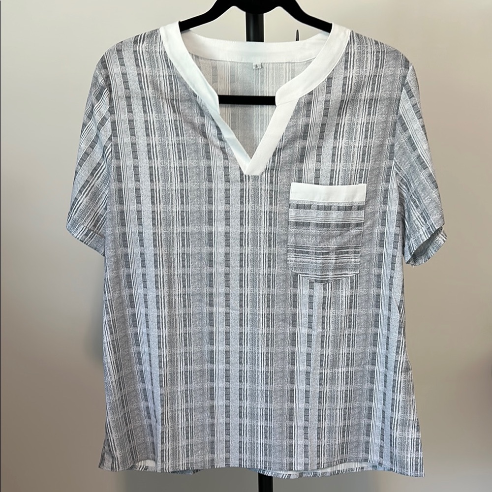 Gray and White V-Neck Short Sleeve Tee